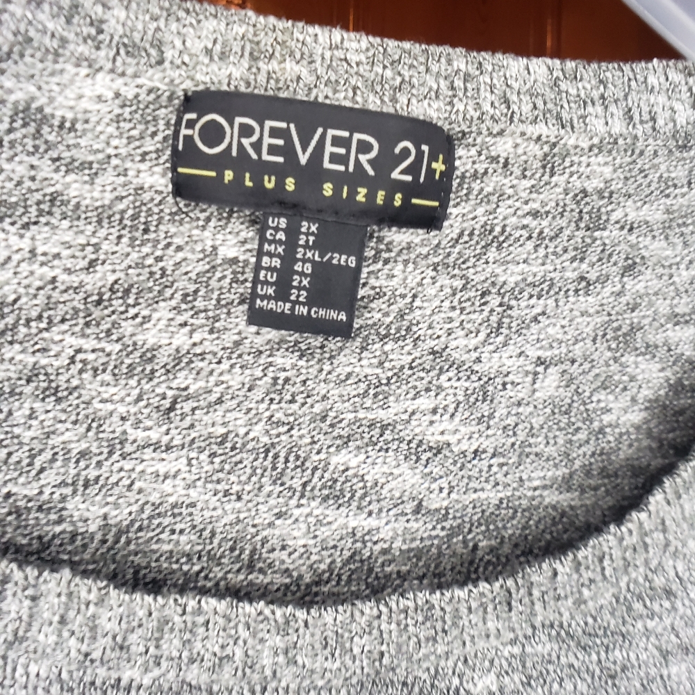 Gray and black Sweater Forever 21 Sweater Long sleeve sweater Crop sweater - Picture 4 of 5